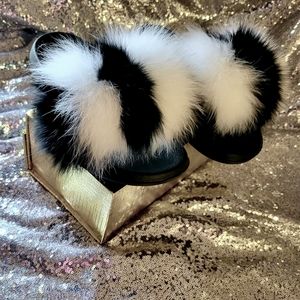 Skunk Fur slides